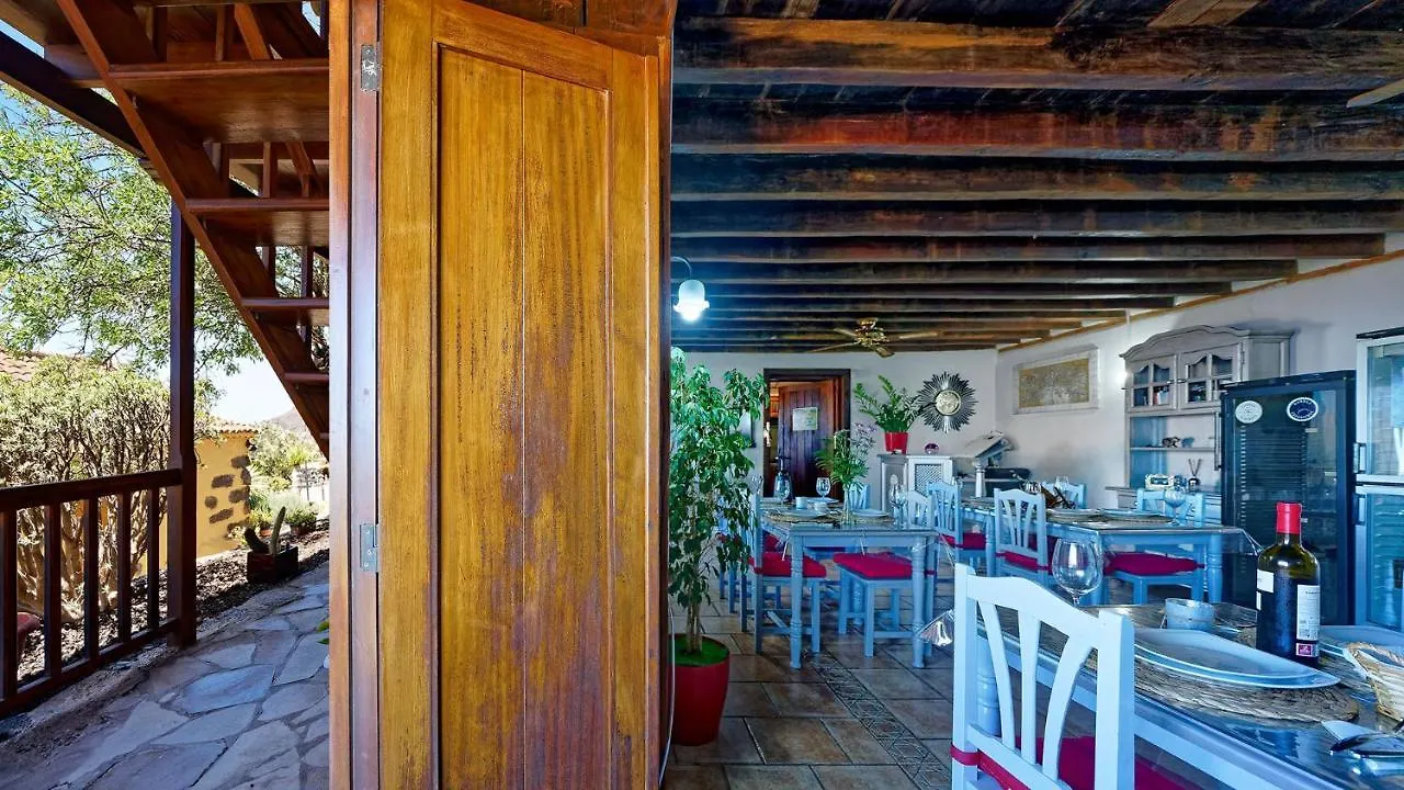 Hotel Rural la Correa del Almendro Arona  España
